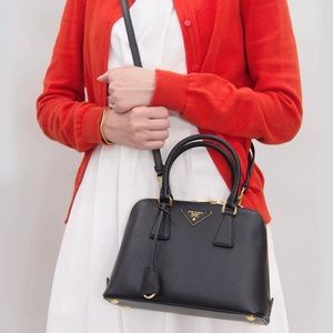 🌺 PRADA Saffiano Lux Promenade Bag 🌺